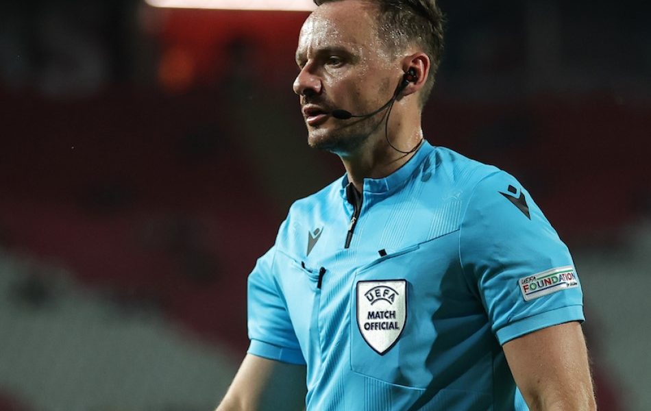 HAOS U GRČKOJ Trebalo je da sudi derbi u borbi za titulu, ali je Poljak došao pijan i nestao! Sudio Zvezdi i Partizanu!