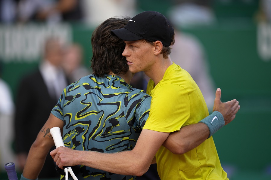 NOLETOV DŽELAT NIJE IMAO SNAGE Siner razbio Musetija i plasirao se u polufinale