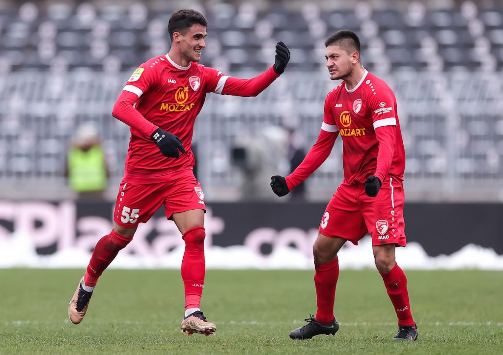 SUPERLIGA SRBIJE Kragujevčani osigurali plej-of, Nišlijama sve teže