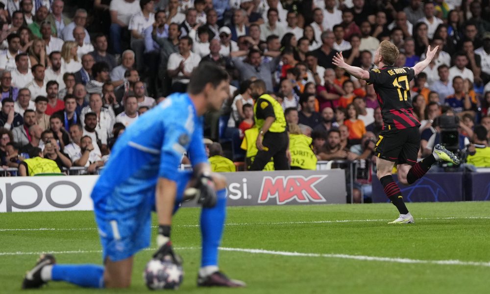 JOŠ NISU „KVIT“… De Brujne se golom ponovo „osvetio“ golmanu Reala… Kurtoa mu nekad preoteo devojku