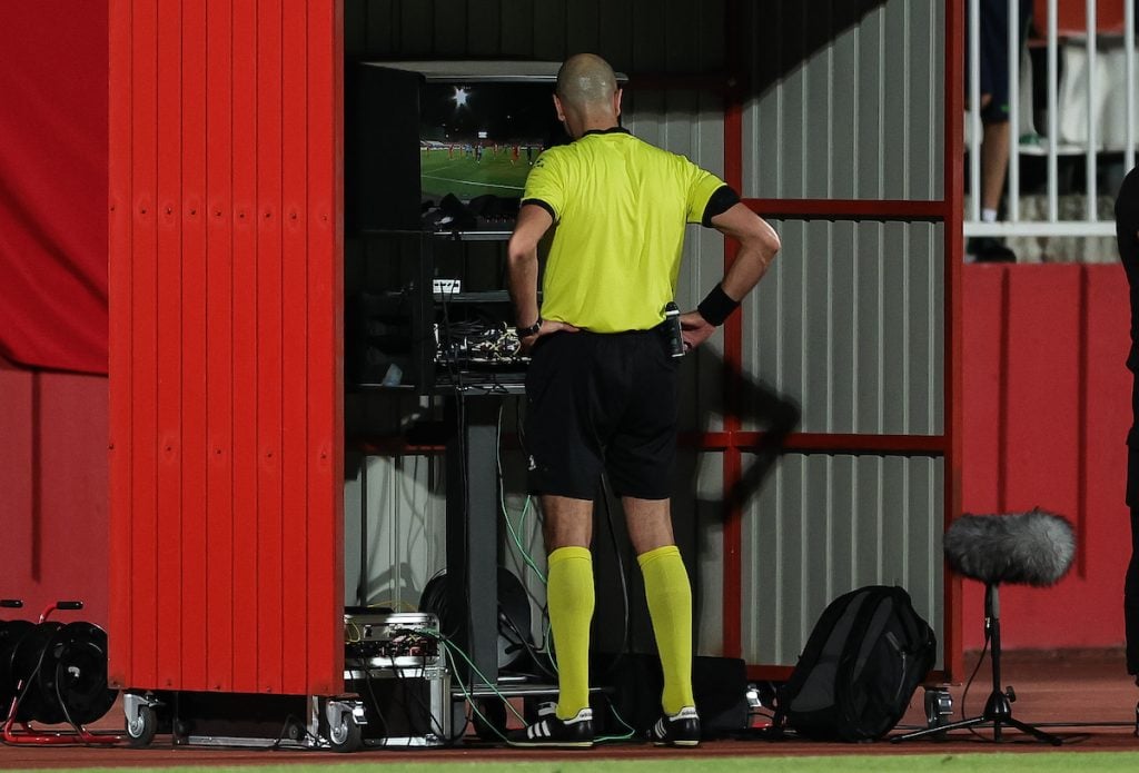 NI PARTIZAN, NI ZVEZDA Iz još jednog kluba nezadovoljni suđenjem: Ovo više ne može da se trpi!