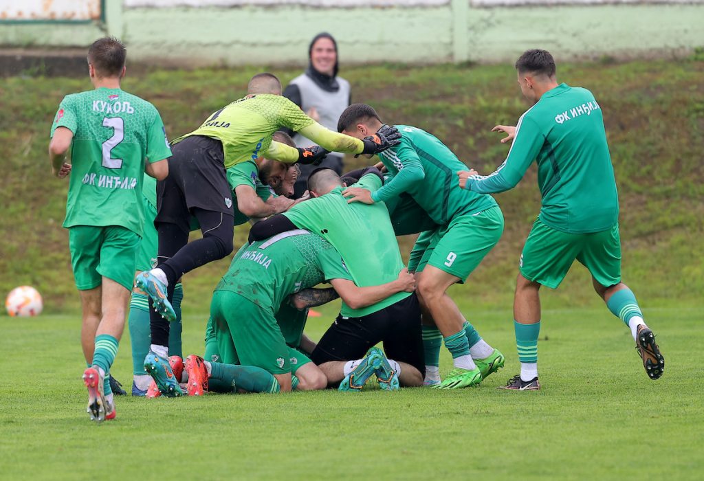 ŠOK U BARAŽU! Radnički blizu selidbe u niži rang, Inđija gleda ka Superligi