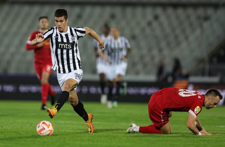 CRNO-BELI BISER Podseća na Robena, porede ga sa Dibalom! Jevremović za MBS: Volim brz fudbal i Mesija