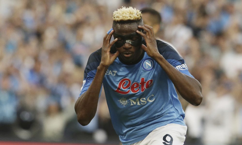 PROBLEM ZA NAPOLI Osimen mesec dana van terena