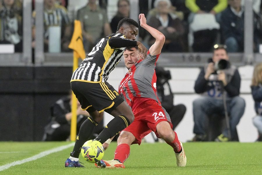 Juventus se oglasio posle povrede Pogbe koji je u suzama napustio teren (VIDEO)