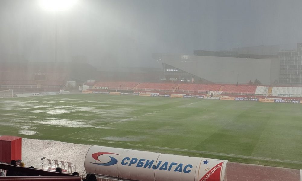 PREKID NA „KARAĐORĐU“ Nezapamćeno nevreme prekinulo polufinale između Vojvodine i Čukaričkog (VIDEO)
