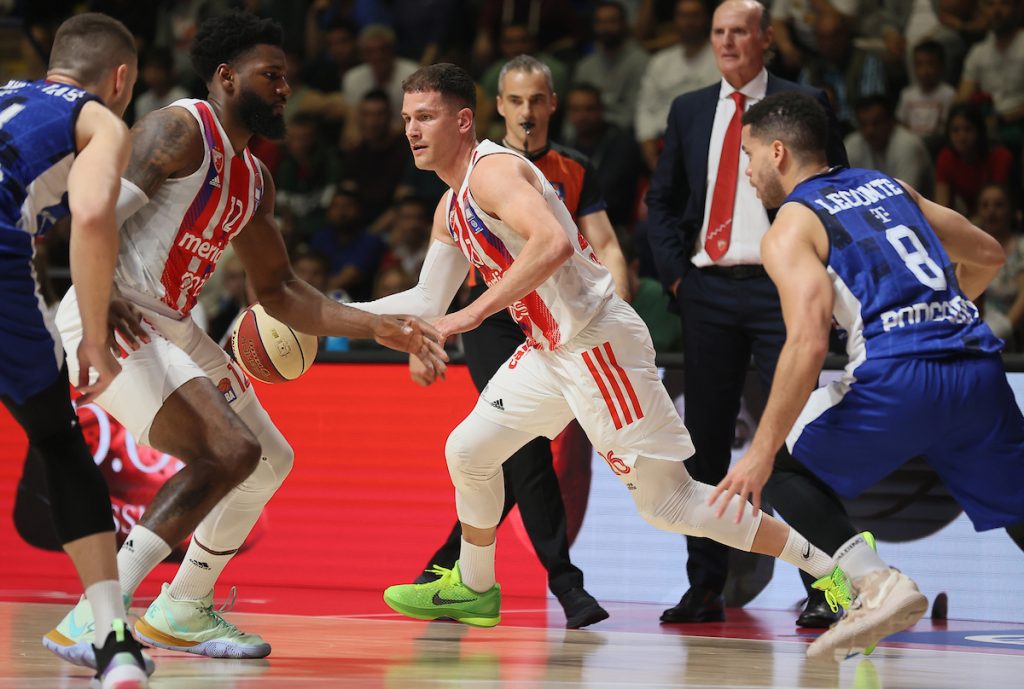 IGRA MAČKE I MIŠA Zvezda pokazala svu svoju moć! Budućnost se demolirana vraća u Podgoricu (VIDEO)