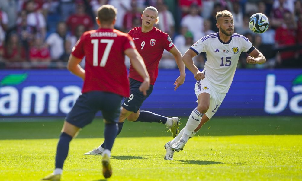 LUDNICA U OSLU Škotsko čudo se nastavlja! „Blickrig“ u završnici… Haland i drugari u šoku! (VIDEO)