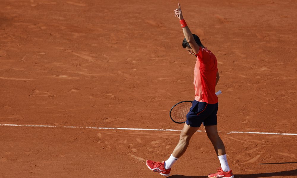 PRESKOČENA NAJVEĆA PREPREKA Novak zgromio Alkaraza! Još korak do besmrtnosti (VIDEO)