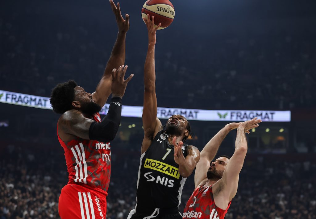 UOČI „MAJSTORICE“ Pada odluka o tituli! Ovo su prednosti Partizana, Zvezda sa njim može do pobede