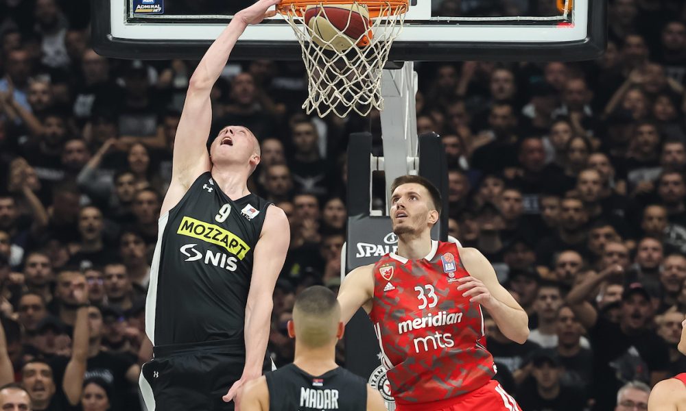 U ŽIVOTNOJ FORMI Smailagić „kida“ obruč Crvene zvezde, nema leka za krilnog centra Partizana (VIDEO)