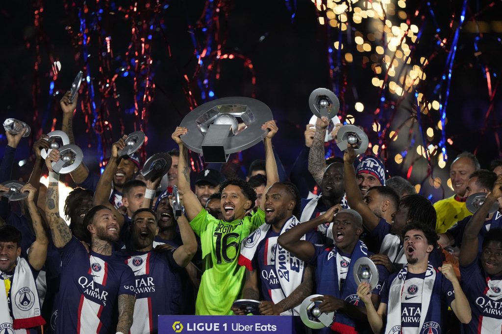 FEŠTA NA PARKU PRINČEVA Novak i Tara na terenu sa Mbapeom i drugarima (FOTO)