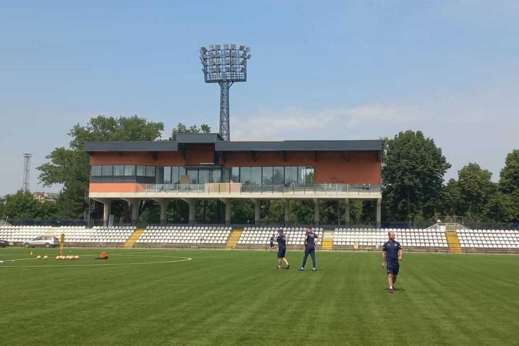 VELIKI DAN ZA „DIZELKU“ Postavljeni reflektori na stadionu u Pančevu