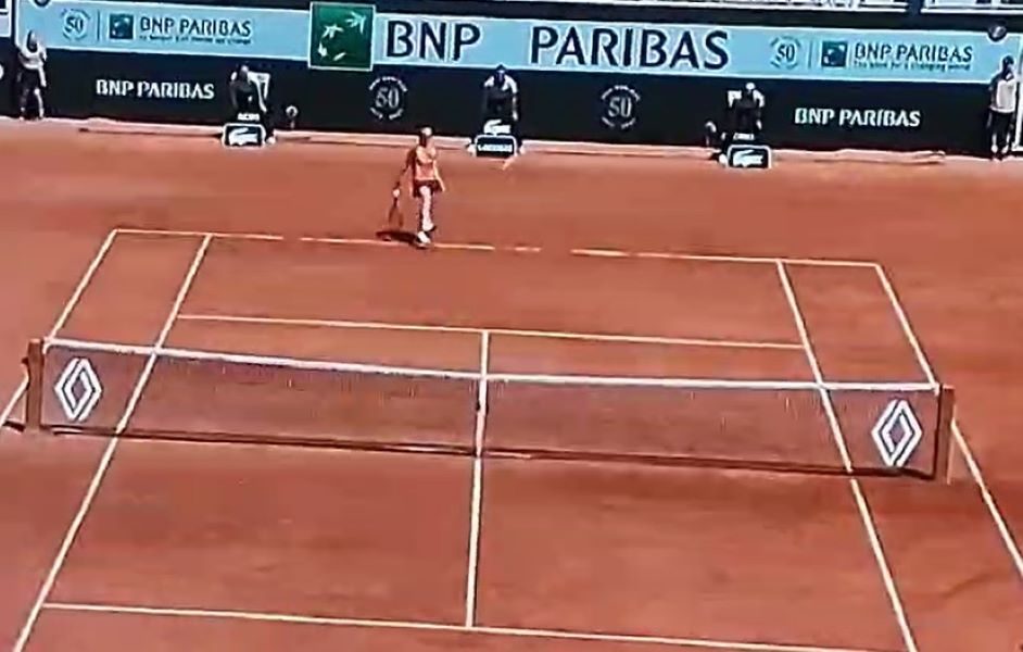 „PUNOM U NEBESA“ Neviđeni udarac do sada u tenisu i ispala koju Žaber neće da zaboravi (VIDEO)