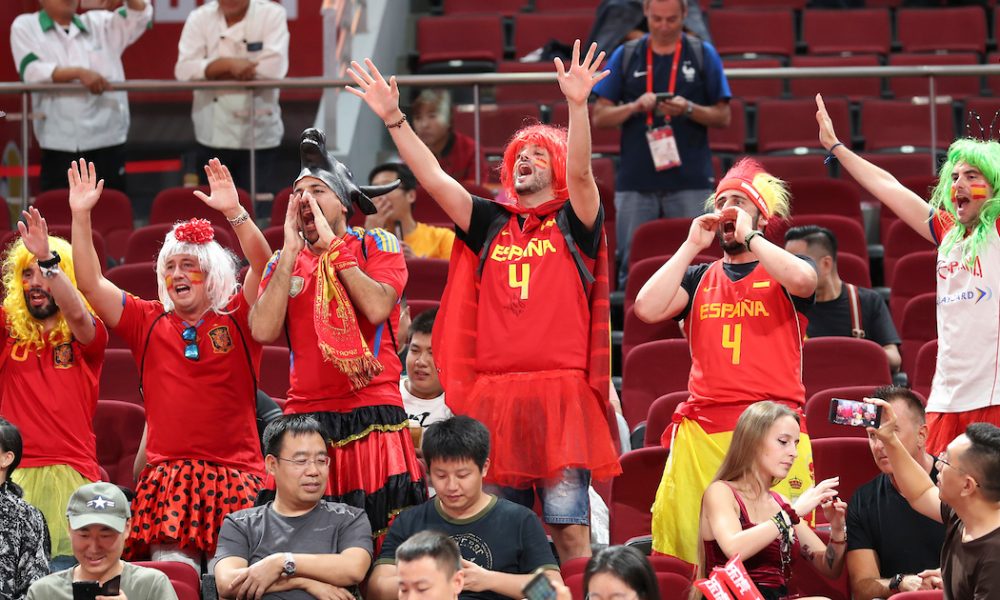 NEIZVESNO BILO SAMO PORDBACIVANJE LOPTE NA STARTU Španija se u četvrtfinale SP plasirala pobedom 102:20!