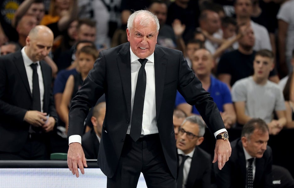 ŠTA SE ZAPRAVO DESILO? Obradović se posle meča u Atini žestoko posvađao sa sudijom… (VIDEO)