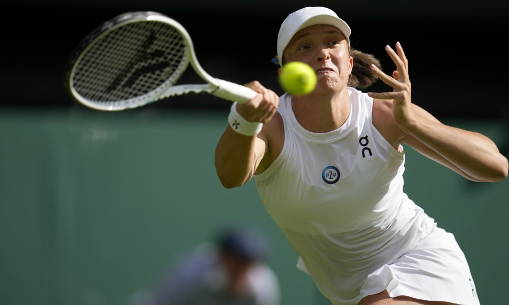 PRVA NA SVETU SE IZVUKLA Švjontek spasla dve meč-lopte, preživela Benčić, ali „ukanalila“ Novaka!