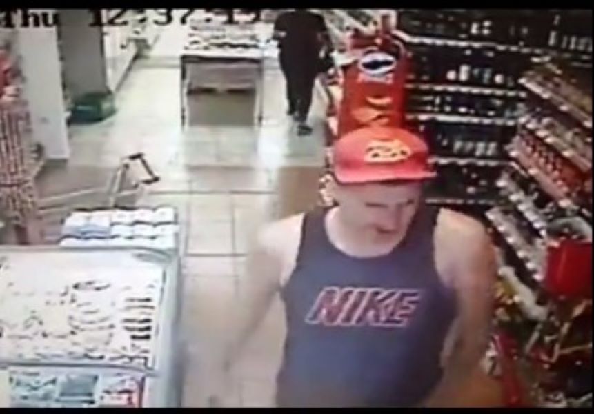 URNEBES u BiH Jokić ušao u prodavnicu da kupi pivo! Prodavačica ga nije prepoznala i dala je hit komentar (VIDEO)