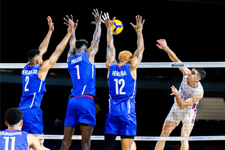 LIGA NACIJA Pobeda Srbije posle pet setova za ostanak u trci za finalni turnir