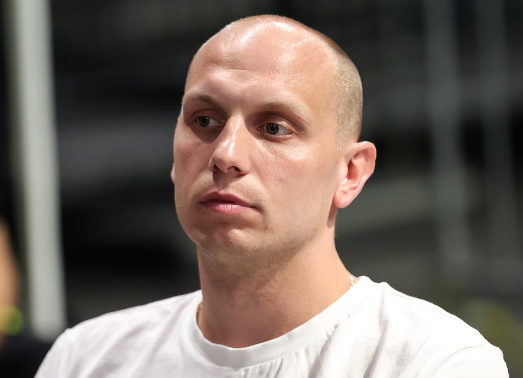 JAK UGOVOR Poznato koliko Davidovac zarađuje u Zvezdi! Evo koji je novac u pitanju