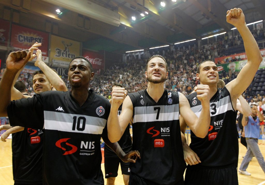 VELIKI POVRATAK Miljenik „grobara“ ponovo u Evroligi! Odmah im je poslao jasnu poruku na srpskom jeziku