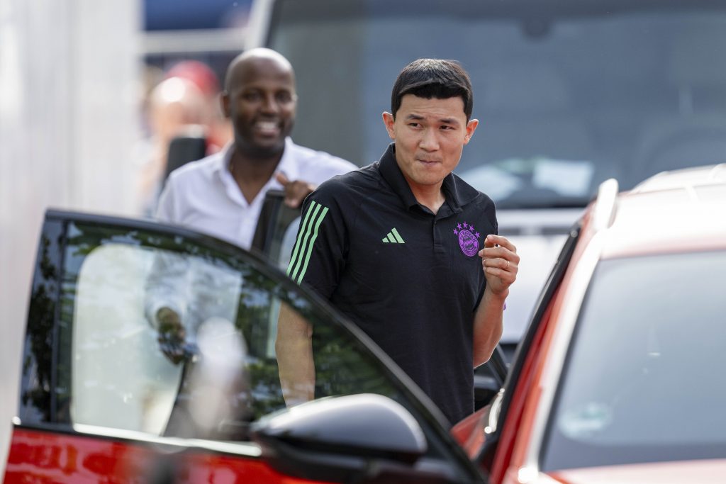 ZVANIČNO Bajern predstavio čudovište iz Koreje! (VIDEO)