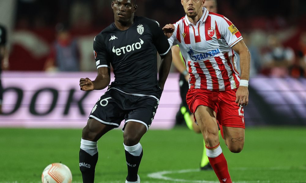 TRANSFER Čelsi kupio štopera, prošle godine je igrao protiv Zvezde