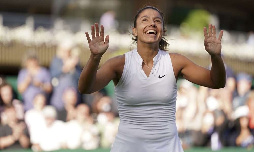 KO JE SRPKINJA, SENZACIJA VIMBLDONA? Ima 28 godina, imala je operaciju jetre, koronu… Sada je srušila 19. igračicu sveta, a ona je došla kao 225!