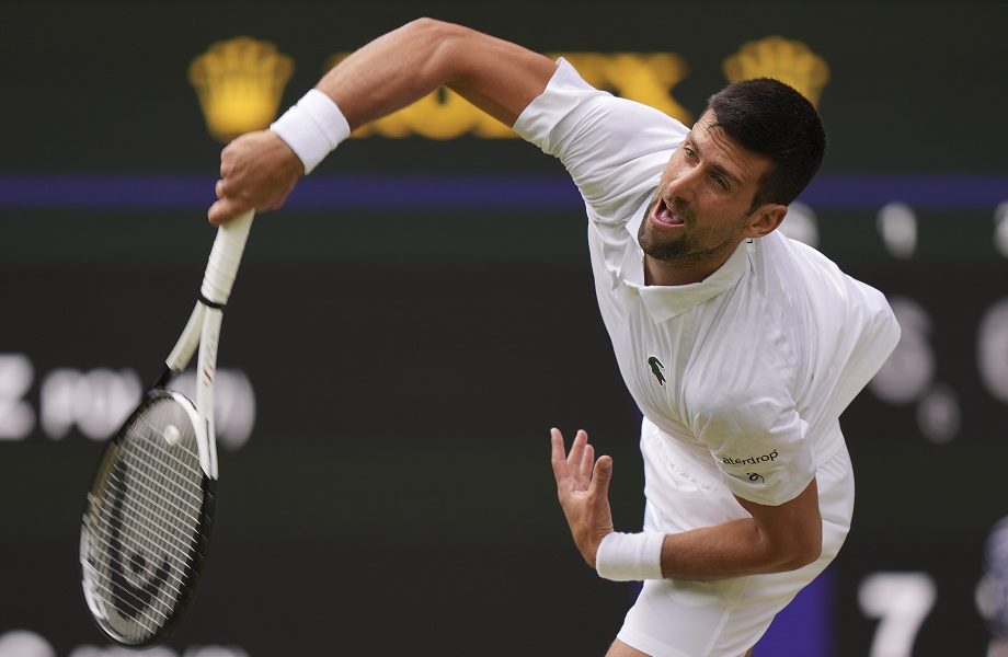 NOLE ZAVRŠIO POSAO Posle četiri seta i dva dana velike borbe, Đoković srušio „bombardera“ iz Poljske