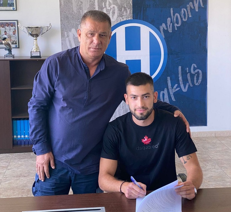 SLEDEĆA STANICA Srpski napadač pojačao čuveni klub iz Soluna (FOTO)