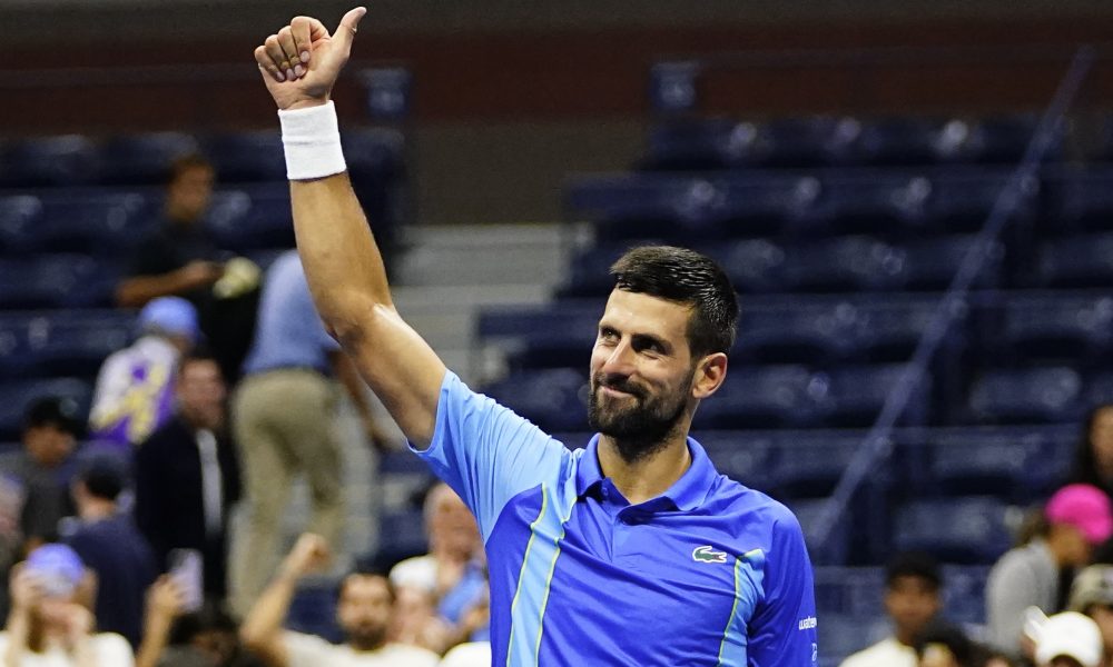 Patrijarh Porfirije krstio decu Novaka Đokovića u manastiru Ostrog (FOTO)