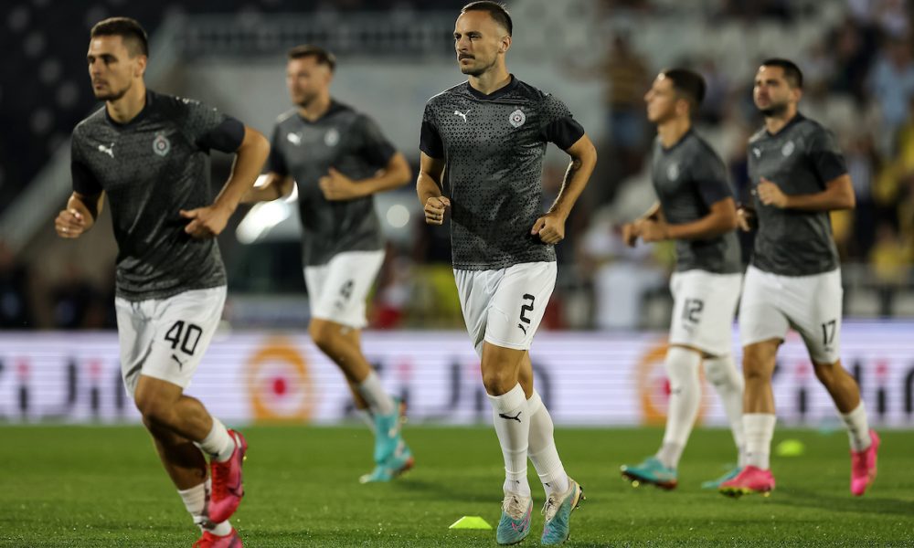 JUG JE PRAZAN „Grobari“ poslali jaku poruku Upravi! Evo kako izgledaju tribine na stadionu Partizana! (FOTO/VIDEO)