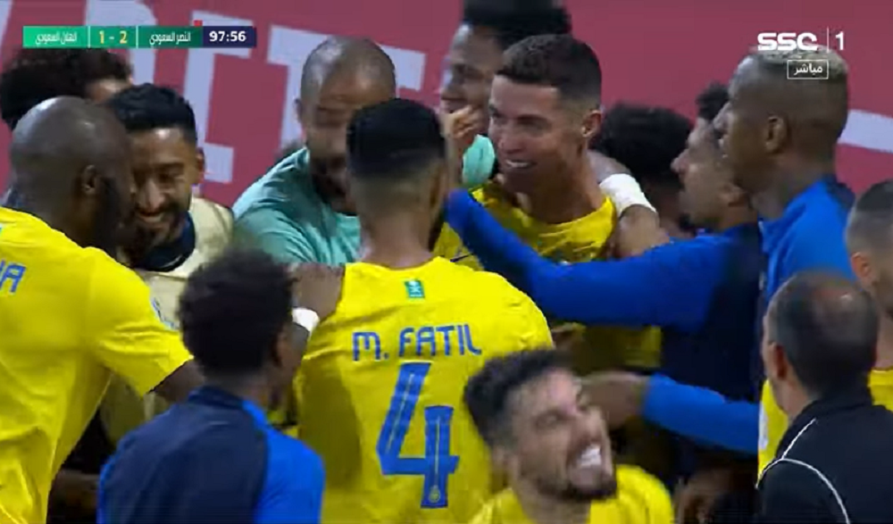 „LA TORNADO“ Ronaldo sa dva gola srušio Sergejev Al Hilal i Al Nasru sa deset igrača doneo prvi trofej (VIDEO)
