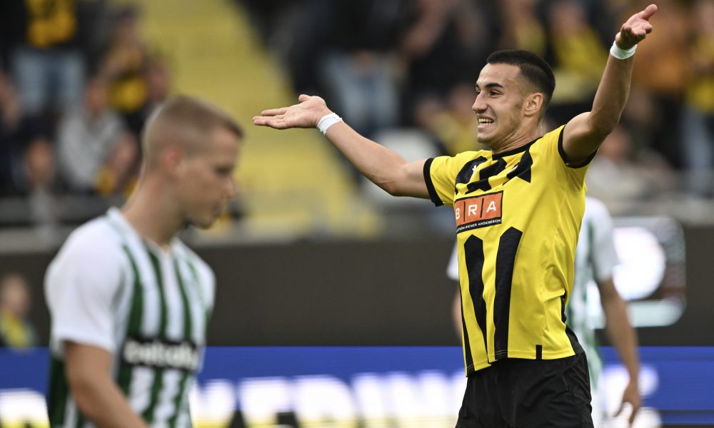 VEĆ SE ISPLAĆUJE Mladi Srbin trese mreže kao lud! Treći gol na tri utakmice (VIDEO)