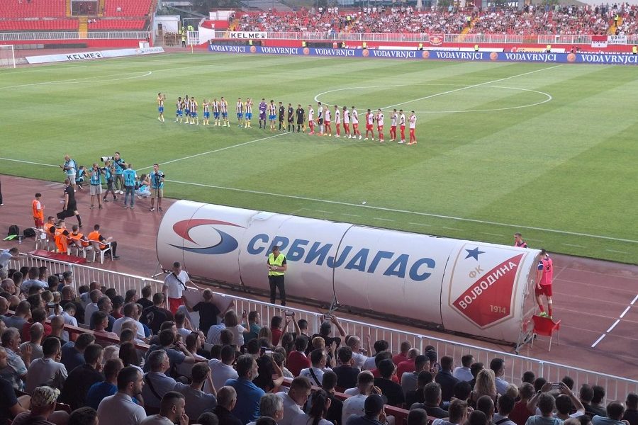 FUDBALSKI PRAZNIK U NOVOM SADU „Karađorđe“ veruje da Vojvodina može do prolaska dalje! I APOEL ima svoju podršku u „srpskoj atini“ (FOTO+VIDEO)