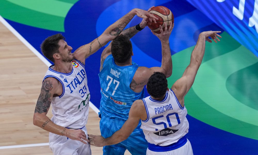 NEVIĐENA STATISTIKA Trebalo da dođe u Zvezdu, pa se obrukao na Mundobasketu!