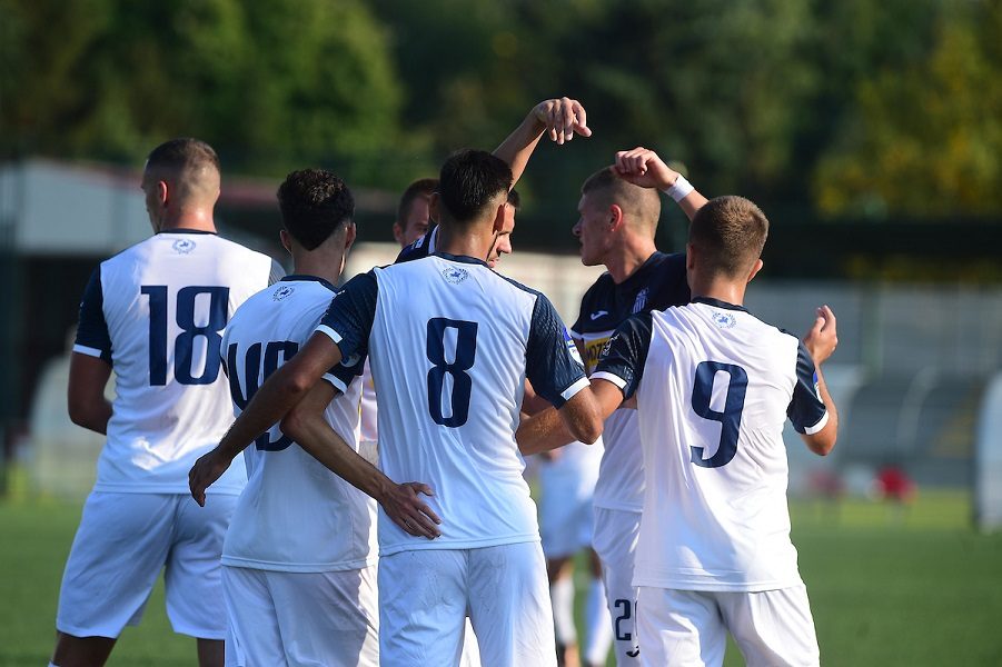 DEMONSTRACIJA SILE „Romantičari“ pregazili „grafose“