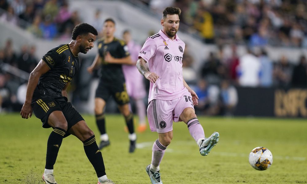 JEDAN JE OD NAJBOLJIH FUDBALERA SVIH VREMENA, ALI NE ZNA PRAVILA Leo Mesi ostao u čudu! Evo o čemu je reč (VIDEO)