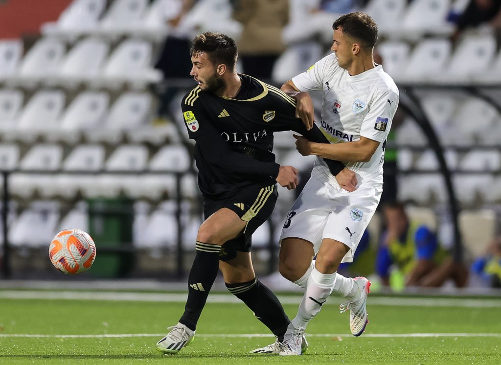 Čukarički bez prvog trenera, ali sa tinejdžerom u napadu protiv Genka (SASTAVI)