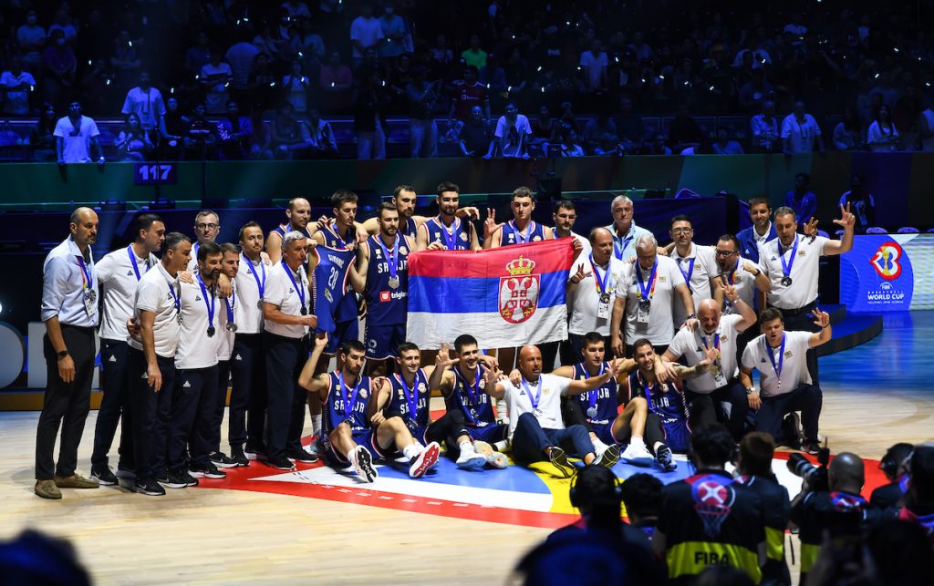 Srebrnim košarkašima iz Manile uručeni diplomatski pasoši