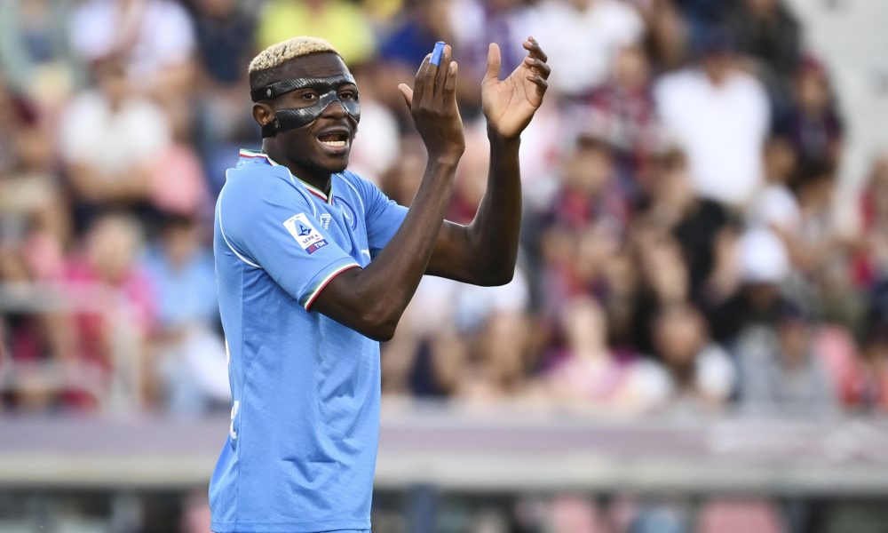 SKANDAL Napoli ismevao Osimeha, pa obrisao sporni snimak… Agent igrača najavio tužbu (VIDEO)