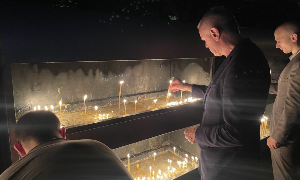 Uprava Crvene zvezde na pomenu ubijenim Srbima na KIM (FOTO)