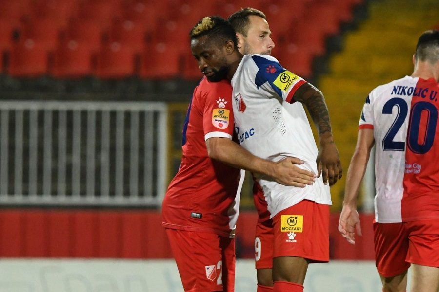 NAPADAČ „STARE DAME“ I DALJE U BOLNICI Ambasador DR Kongo i delegacija FK Vojvodina posetili Bolingija (FOTO)