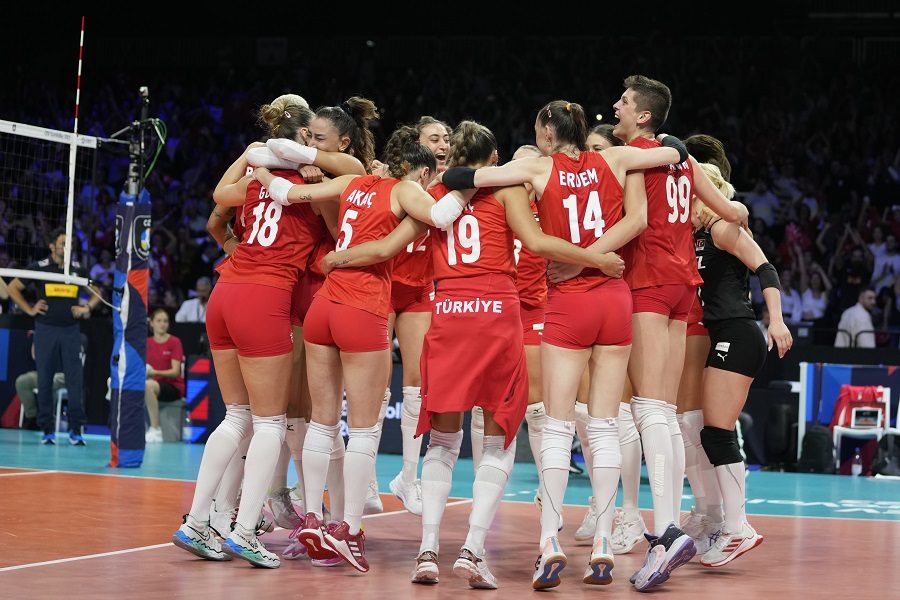 ITALIJA NEĆE BRANITI KRUNU Turska je prvi finalista Evropskog prvenstva