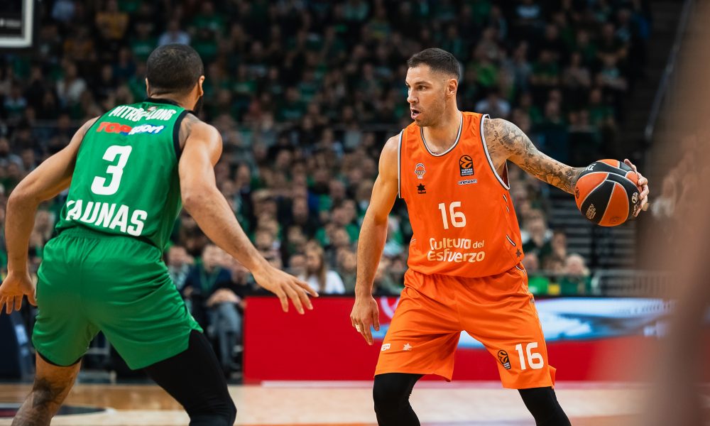 FRKA U ŠPANIJI Bivši igrač Partizana udario Jovića u glavu, ovaj hteo da se obračuna sa njim! Jedva ga smirili (VIDEO)