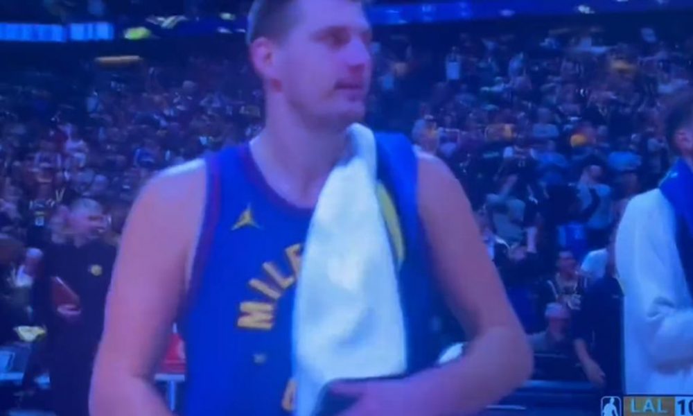 SRAMAN POTEZ Lebron odbio rukovanje sa Jokićem… Onda je usledila urnebesna reakcija srpskog centra! (VIDEO)