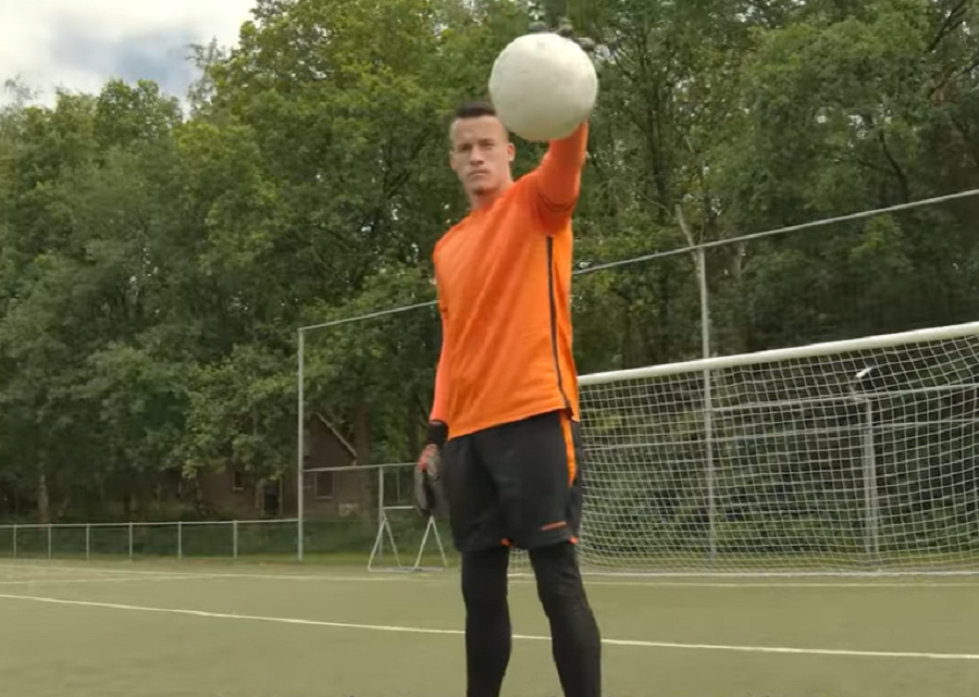 DRAMA Stadion u Holandiji je plakao zbog golmana… Evo kakva je situacija sa njim (VIDEO)