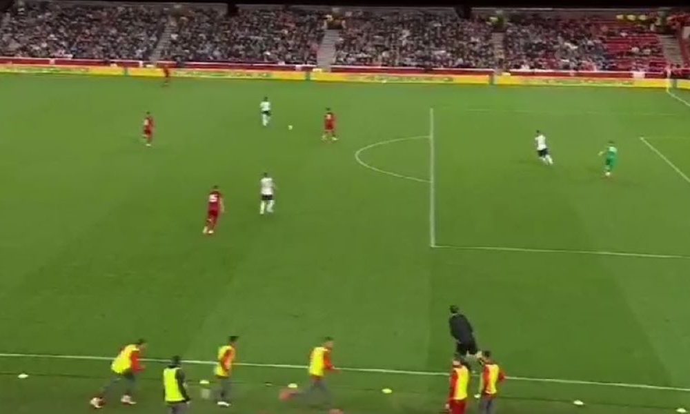 MAJSTORIJA LUČIĆA U NOTINGEMU Zvezdin fudbaler matirao Engleze, ali je sve poništila greška golmana Ilića (VIDEO)