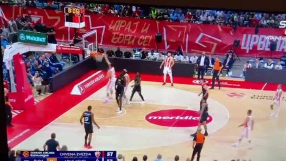 PRELEPO ZAKUCAVANJE! Zvezda ne prekida dominaciju – Simonović efektno poentirao (VIDEO)