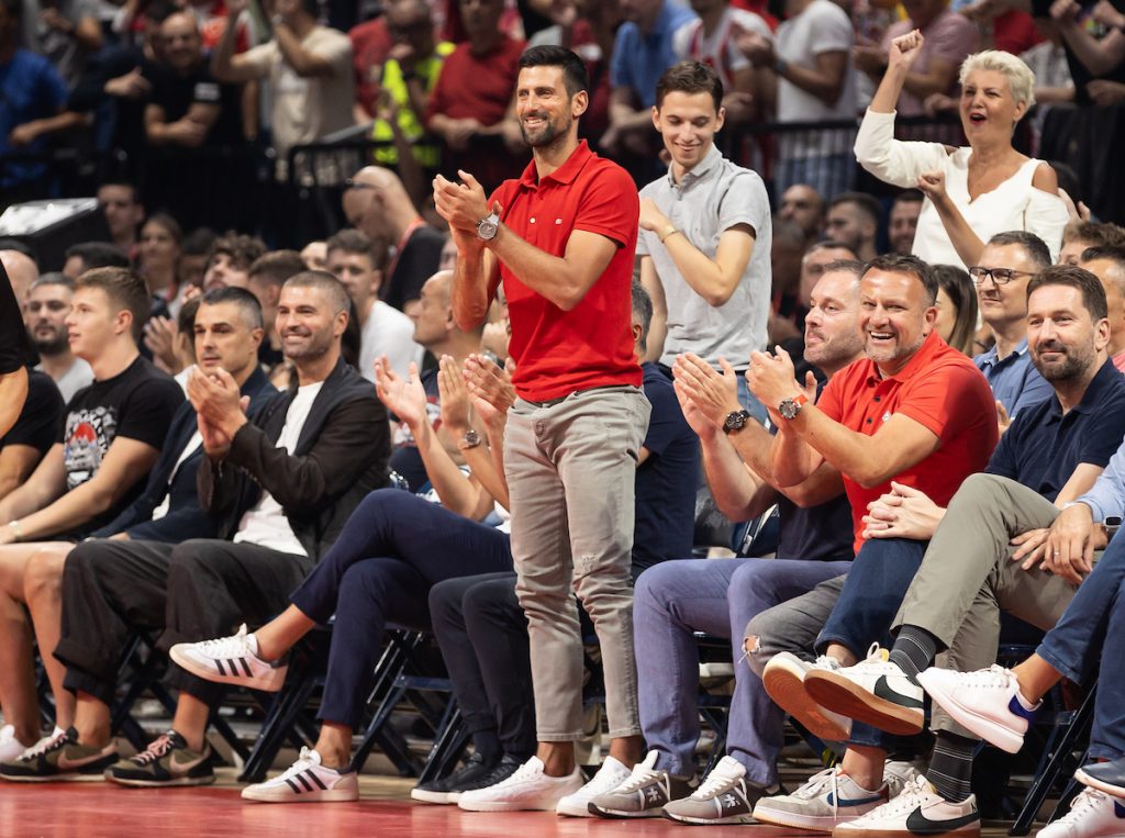 VISOKO TRI PRSTA! Evroliga objavila fotografiju Novaka Đokovića iz Arene (FOTO)